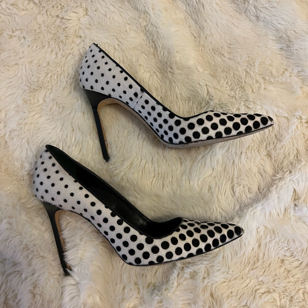 Manolo Blahnik BB Polka Dot Calf Hair Pumps Size 38 1/2